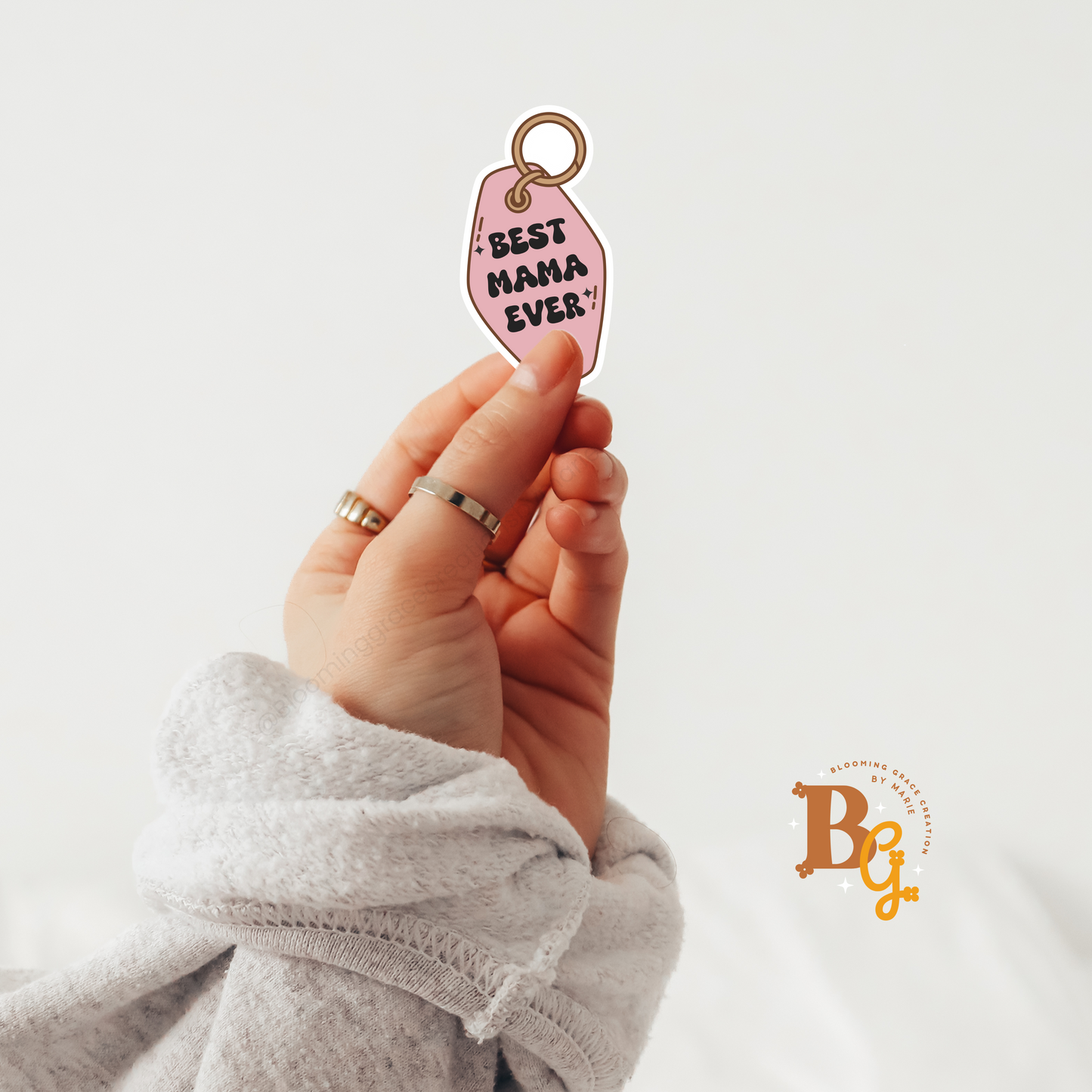 Best Mama Ever Vinyl Sticker – Pink Motel Keychain Design